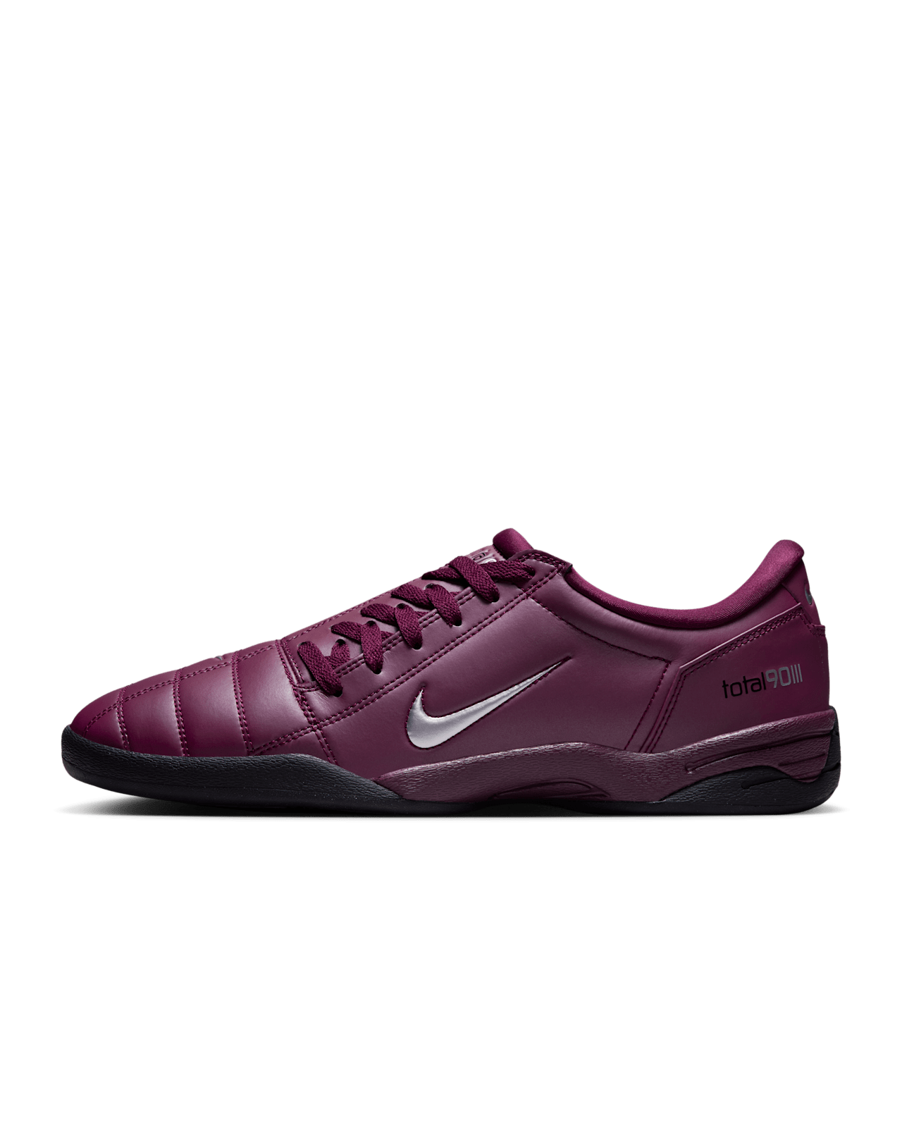 NIKE公式】トータル 90 'Bordeaux and Metallic Silver' (HJ9351 NIKE公式】トータル 90 'Bordeaux and Metallic Silver' (HJ9351